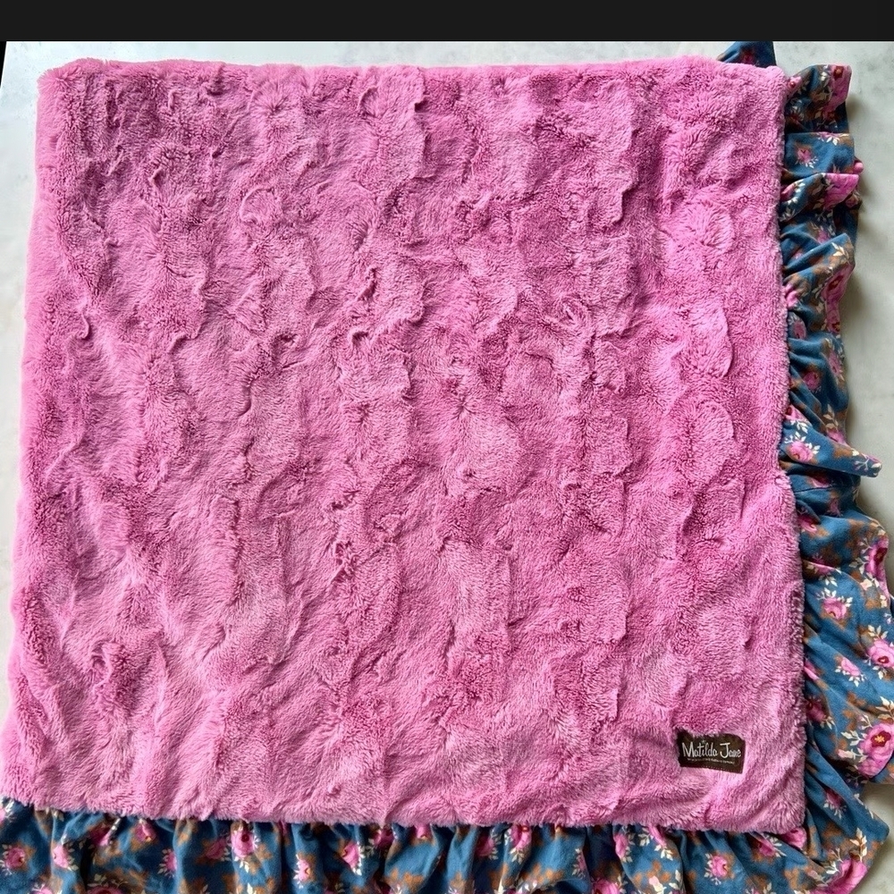 Pink Textured Blanket with Floral Ruffle
